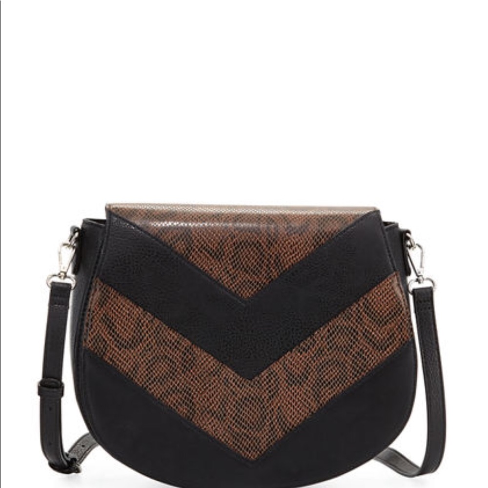 🎈SALE🎈Becca Chevron Snake-Embossed Large Bag